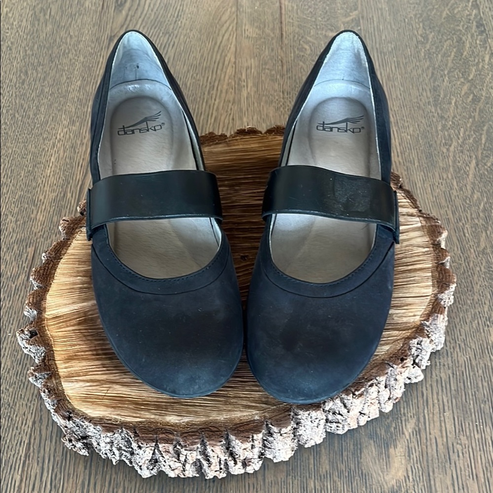 Dansko Women's Black Mary Jane Shoes, Size 38 (7.5), EUC